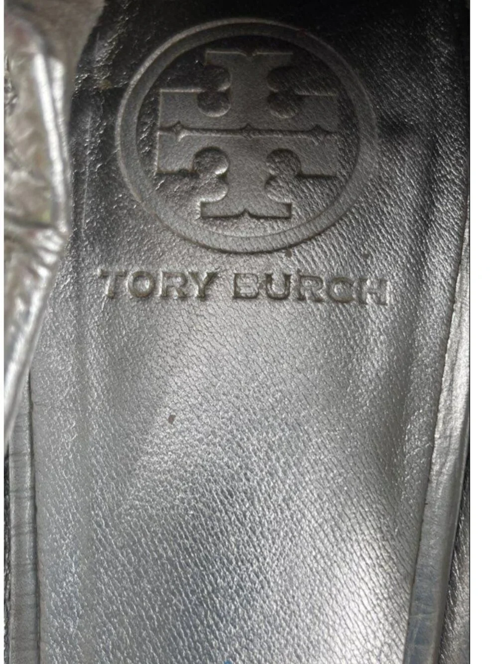 Tory Burch Silver Leather Reva Ballet Flats Medallion Shoes Size 8.5 M Authentic